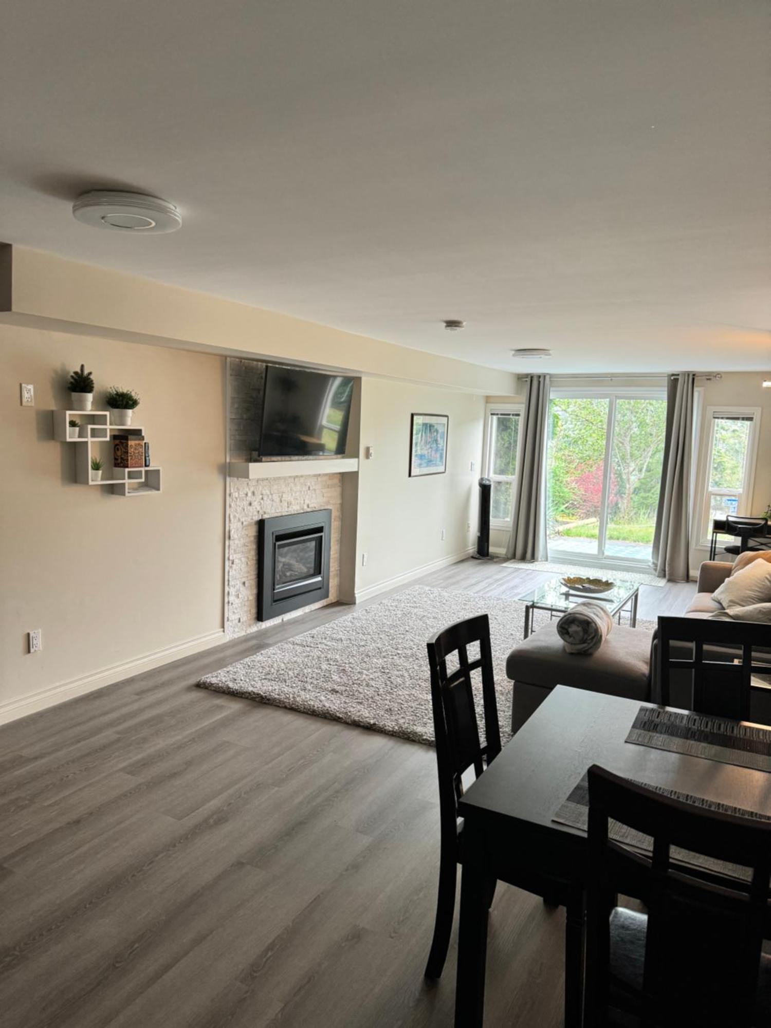 Bright Private Suite Near Departure Bay Beach Ναναΐμο Εξωτερικό φωτογραφία